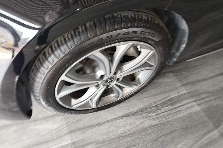 Used Mercedes-Benz E-Class 2021 E 300 L Sporty and Stylish Model Left Front Wheel Hub