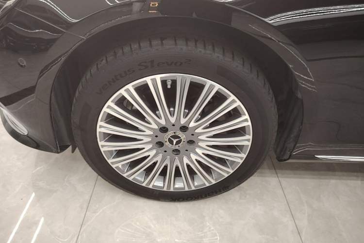 Used Mercedes-Benz E-Class 2021 Facelift E 300 L Stylish Edition Left Front Wheel Hub