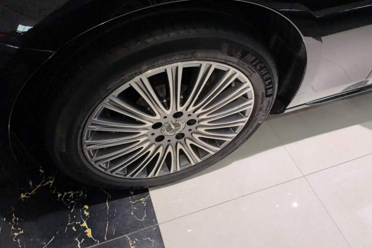 Used Mercedes-Benz E-Class 2021 Facelift E 300 L Stylish Edition Left Front Wheel Hub