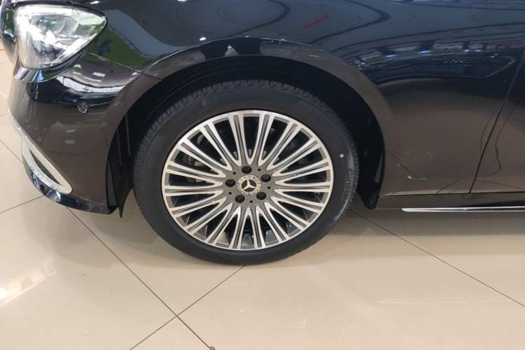 Used Mercedes-Benz E-Class 2021 Facelift E 260 L Sport Edition Left Front Wheel Hub