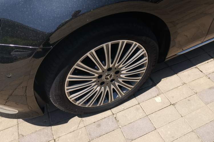 Used Mercedes-Benz E-Class 2021 Facelift E 300 L Stylish Edition Left Front Wheel Hub