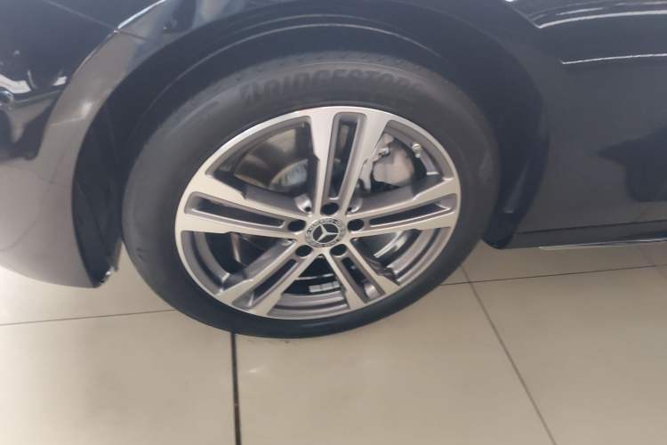 Used Mercedes-Benz E-Class 2021 Facelift E 260 L Sport Edition Left Front Wheel Hub