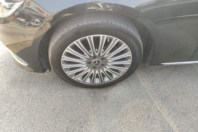 Used Mercedes-Benz E-Class 2021 Facelift E 300 L Stylish Edition Left Front Wheel Hub