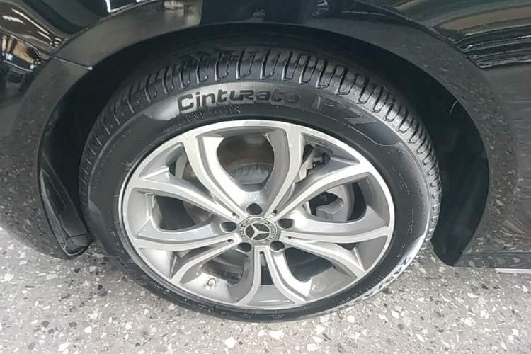 Used Mercedes-Benz E-Class 2021 Restyled E 300 L Sport Luxury Edition Left Front Wheel Hub