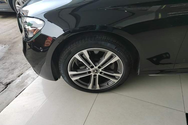 Used Mercedes-Benz E-Class 2021 Facelift E 260 L Sport Edition Left Front Wheel Hub