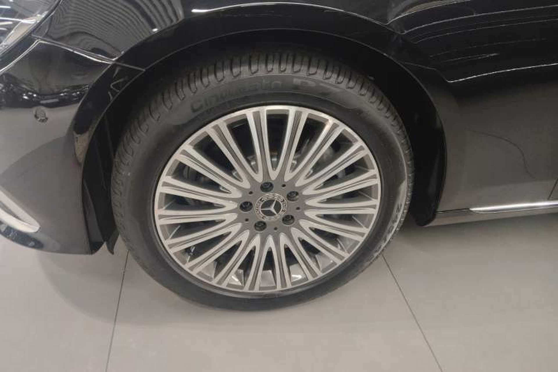 Used Mercedes-Benz E-Class 2021 E 300 L Luxury Model Left Front Wheel Hub