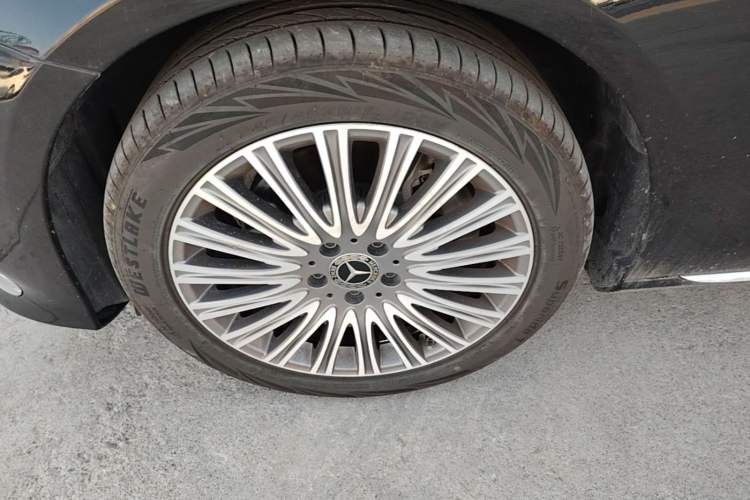 Used Mercedes-Benz E-Class 2021 E 300 L Stylish Model Left Front Wheel Hub