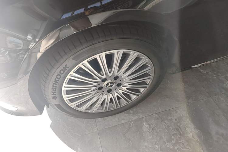 Used Mercedes-Benz E-Class 2021 E 300 L Luxury Model Left Front Wheel Hub