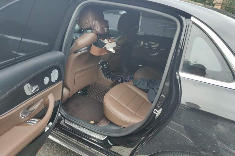 Used Mercedes-Benz E-Class 2021 E 300 L Sport Premium Edition Left Rear Seat