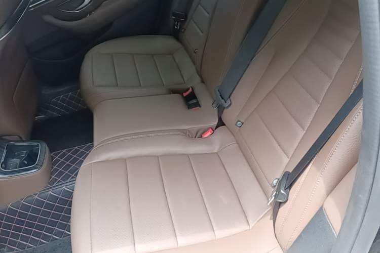 Used Mercedes-Benz E-Class 2021 Restyled E 300 L Sport Luxury Edition Left Rear Seat