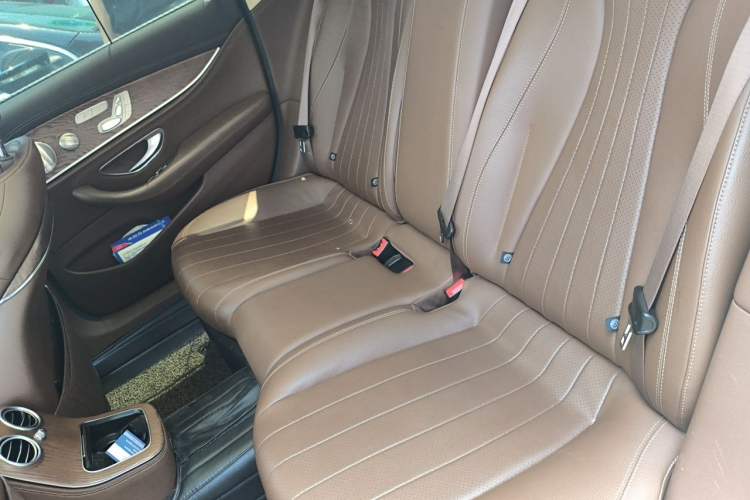 Used Mercedes-Benz E-Class 2021 Restyled E 300 L Luxury Edition Left Rear Seat