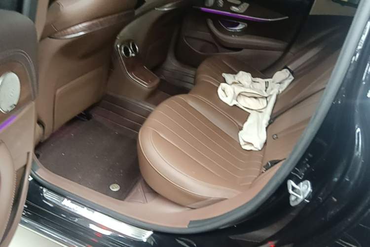 Used Mercedes-Benz E-Class 2021 Restyled E 300 L Luxury Edition Left Rear Seat