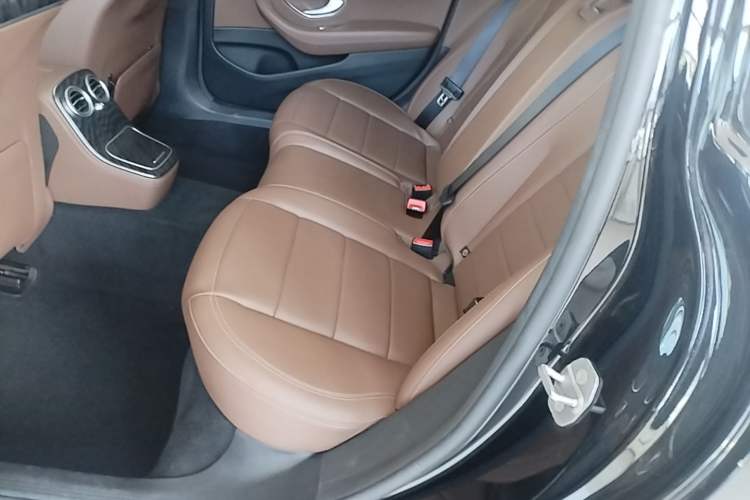 Used Mercedes-Benz E-Class 2021 Restyled E 300 L Sporty and Stylish Edition Left Rear Seat
