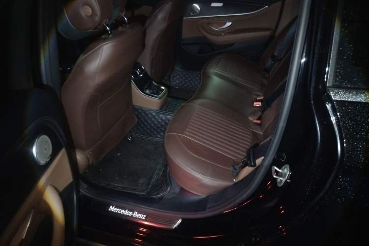 Used Mercedes-Benz E-Class 2021 Restyled E 300 L Sporty and Stylish Edition Left Rear Seat