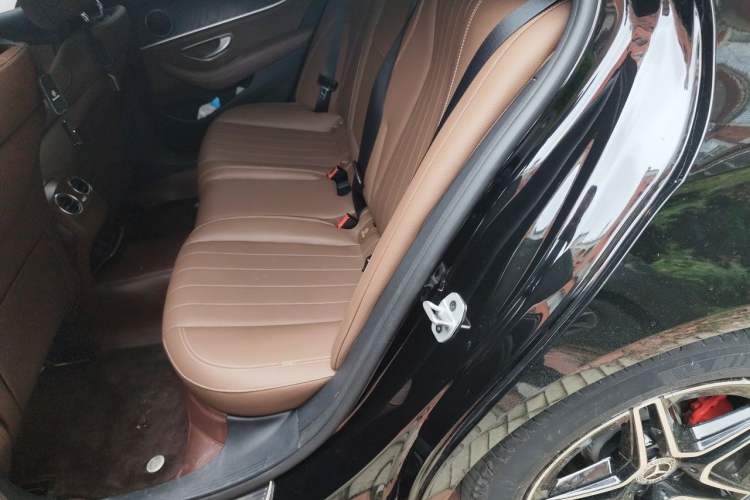 Used Mercedes-Benz E-Class 2021 Updated E 260 Fashion Sport Edition Left Rear Seat