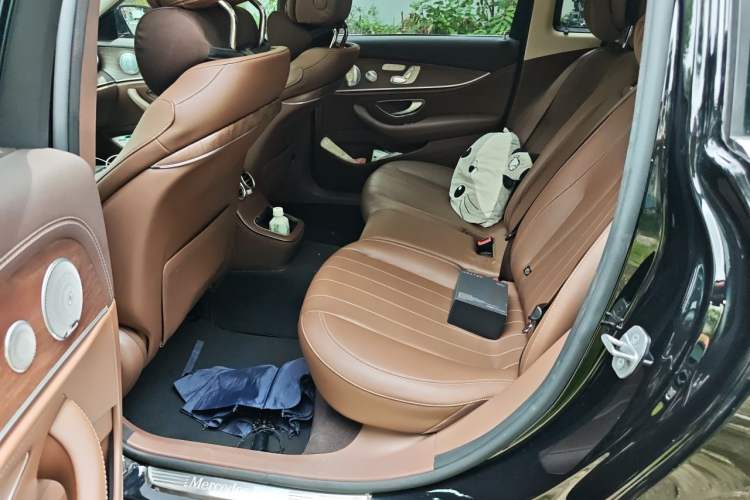 Used Mercedes-Benz E-Class 2021 E 300 L Luxury Model Left Rear Seat