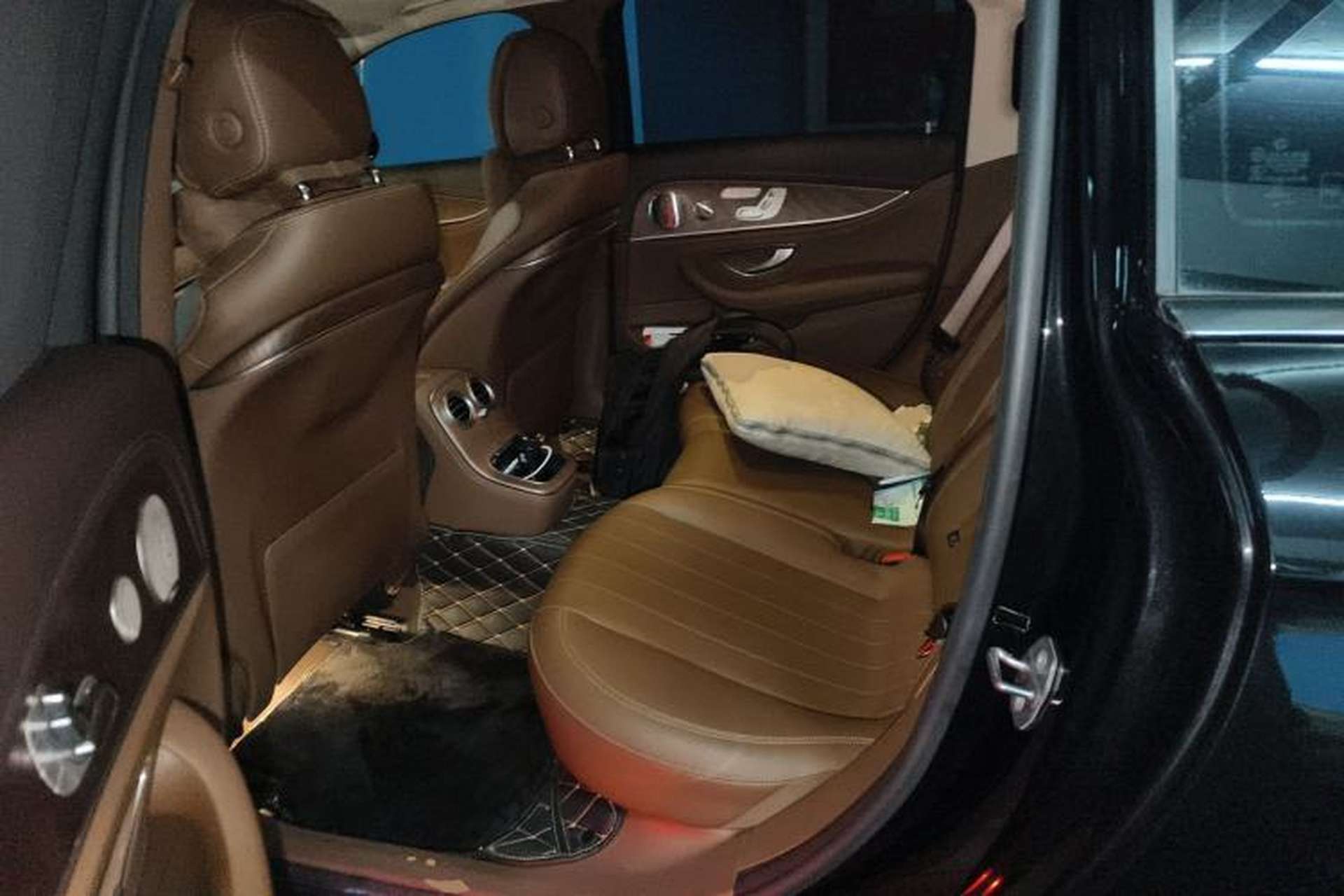 Used Mercedes-Benz E-Class 2021 Restyled E 300 L Luxury Edition Left Rear Seat
