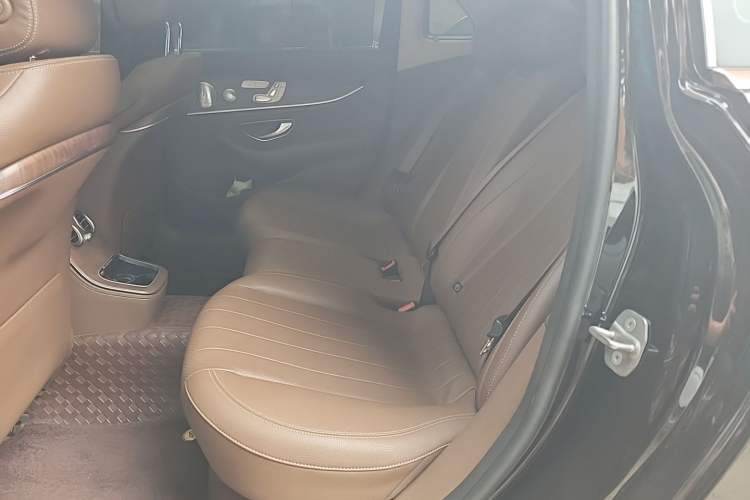 Used Mercedes-Benz E-Class 2021 E 300 L Luxury Model Left Rear Seat