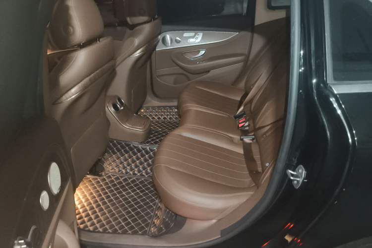 Used Mercedes-Benz E-Class 2021 Restyled E 300 L Luxury Edition Left Rear Seat