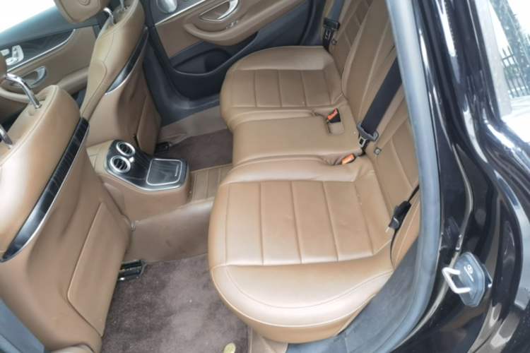 Used Mercedes-Benz E-Class 2021 E 300 L Sport Luxury Edition Left Rear Seat