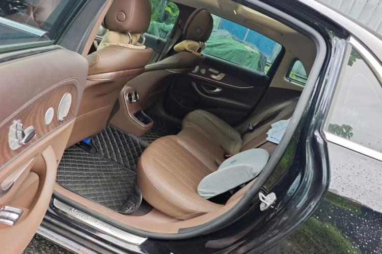 Used Mercedes-Benz E-Class 2021 Restyled E 300 L Luxury Edition Left Rear Seat