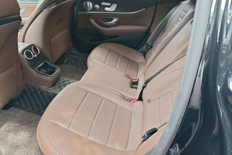 Used Mercedes-Benz E-Class 2021 E 300 L Sport Luxury Edition Left Rear Seat