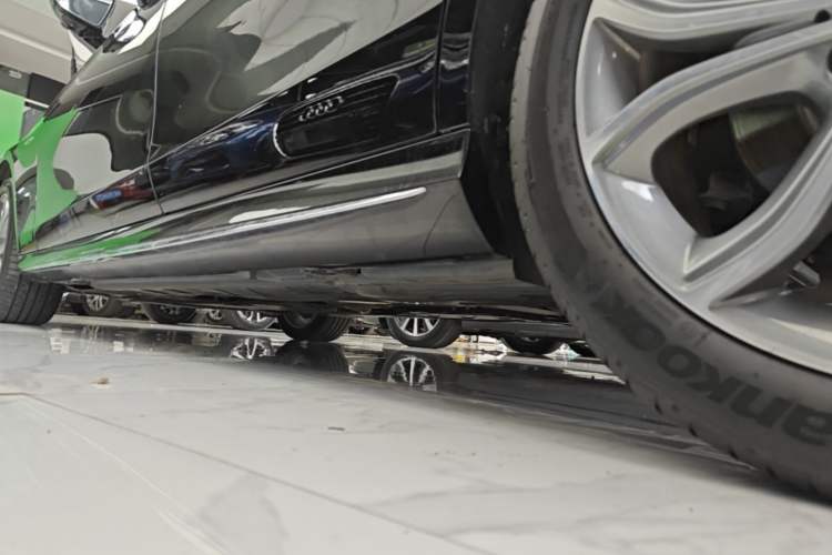 Used Mercedes-Benz E-Class 2021 Restyled E 300 L Sporty and Stylish Edition Left Side Sill