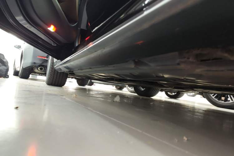 Used Mercedes-Benz E-Class 2021 E 260 L Sport Edition Left Side Sill