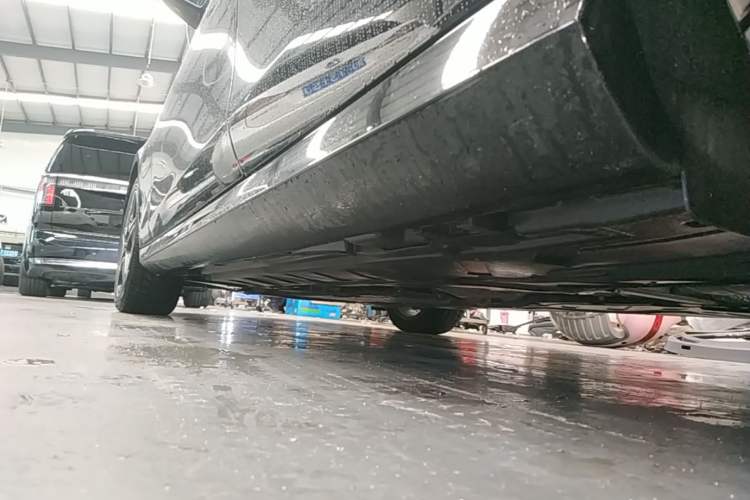 Used Mercedes-Benz E-Class 2021 Updated E 260 Fashion Sport Edition Left Side Sill
