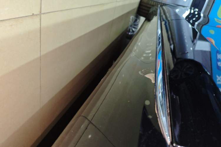 Used Mercedes-Benz E-Class 2021 E 300 L Stylish Model Left Side Sill