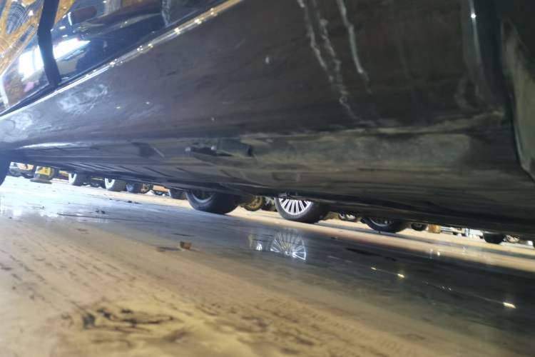 Used Mercedes-Benz E-Class 2021 E 260 L Left Side Sill
