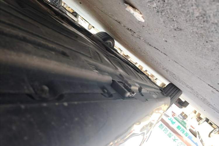 Used Mercedes-Benz E-Class 2021 E 300 L Stylish Model Left Side Sill