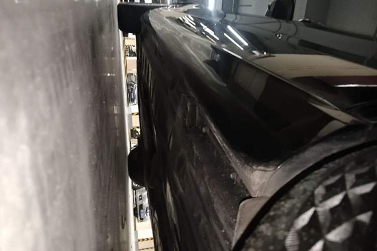 Used Mercedes-Benz E-Class 2021 Restyled E 300 L Luxury Edition Left Side Sill