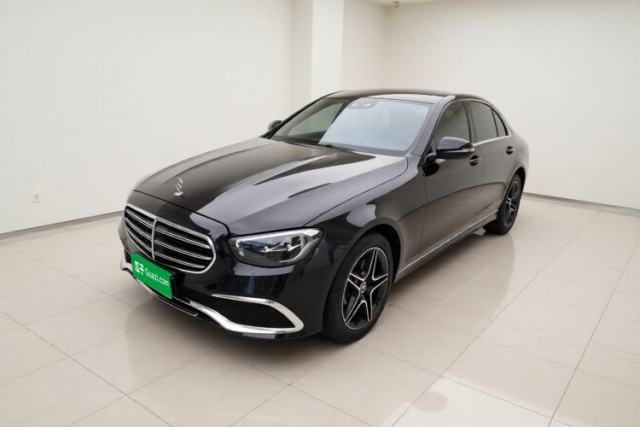Ojetý Mercedes-Benz E-Class 2021 E 260 Stylish Sports Edition