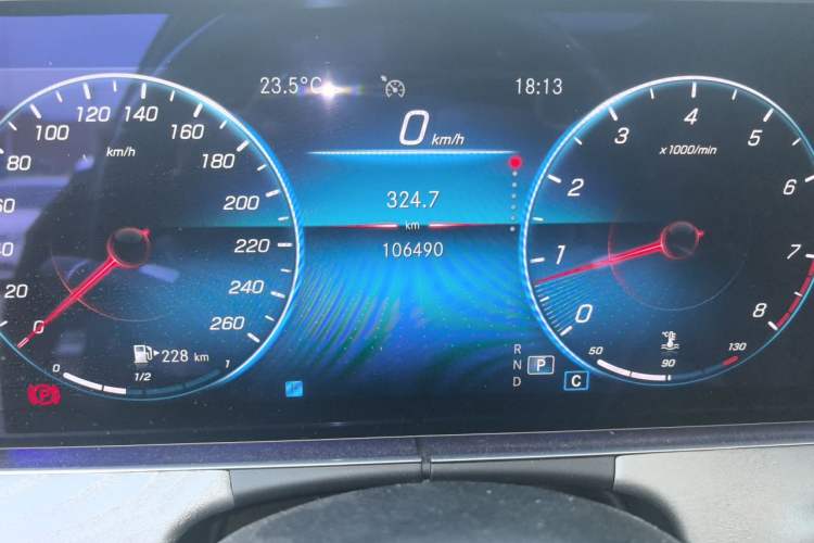 Used Mercedes-Benz E-Class 2021 Restyled E 300 L Sport Luxury Edition Odometer Close Up