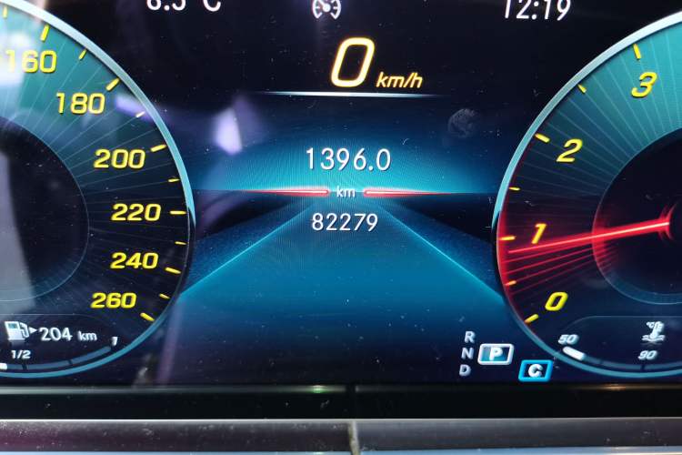 Used Mercedes-Benz E-Class 2021 Restyled E 300 L Sporty and Stylish Edition Odometer Close Up
