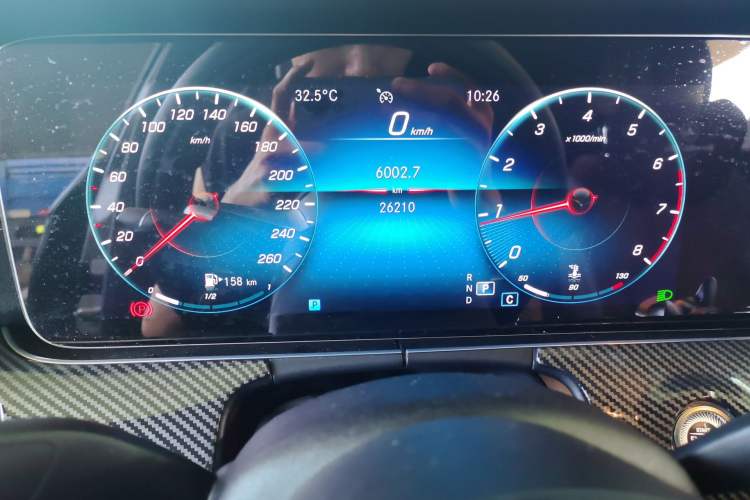 Used Mercedes-Benz E-Class 2021 Restyled E 300 L Sporty and Stylish Edition Odometer Close Up