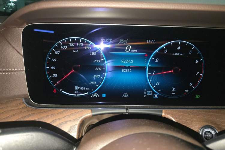 Used Mercedes-Benz E-Class 2021 Facelifted E 300 L Prestige Edition Odometer Close Up