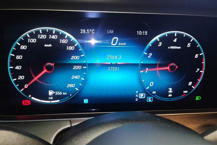 Used Mercedes-Benz E-Class 2021 Restyled E 300 L Sporty and Stylish Edition Odometer Close Up