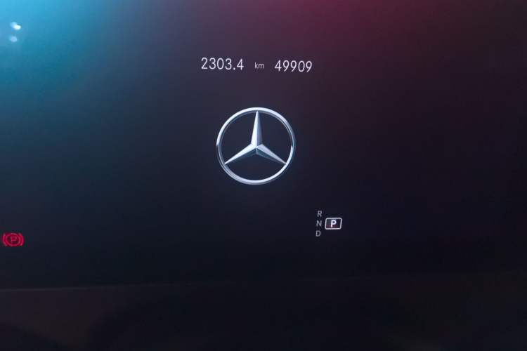 Used Mercedes-Benz E-Class 2021 E 300 L Stylish Model Odometer Close Up
