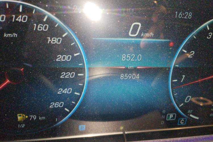 Used Mercedes-Benz E-Class 2021 E 300 L Sport Luxury Edition Odometer Close Up