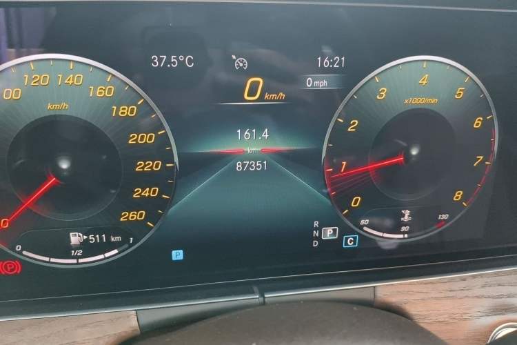 Used Mercedes-Benz E-Class 2021 Facelift E 260 L Odometer Close Up