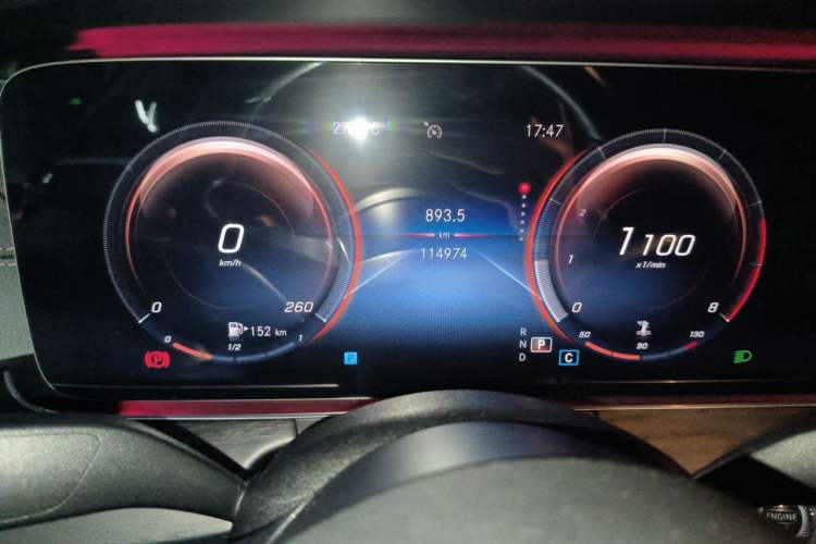 Used Mercedes-Benz E-Class 2021 E 300 L Sport Luxury Edition Odometer Close Up