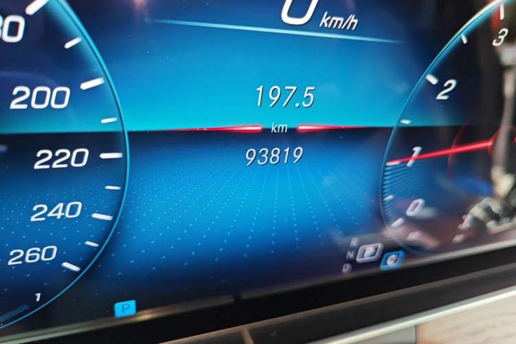 Used Mercedes-Benz E-Class 2021 Facelift E 300 L Stylish Edition Odometer Close Up