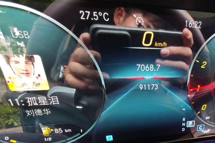 Used Mercedes-Benz E-Class 2021 Facelift E 260 L Odometer Close Up