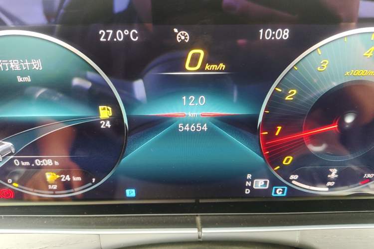 Used Mercedes-Benz E-Class 2021 E 300 L Sport Luxury Edition Odometer Close Up