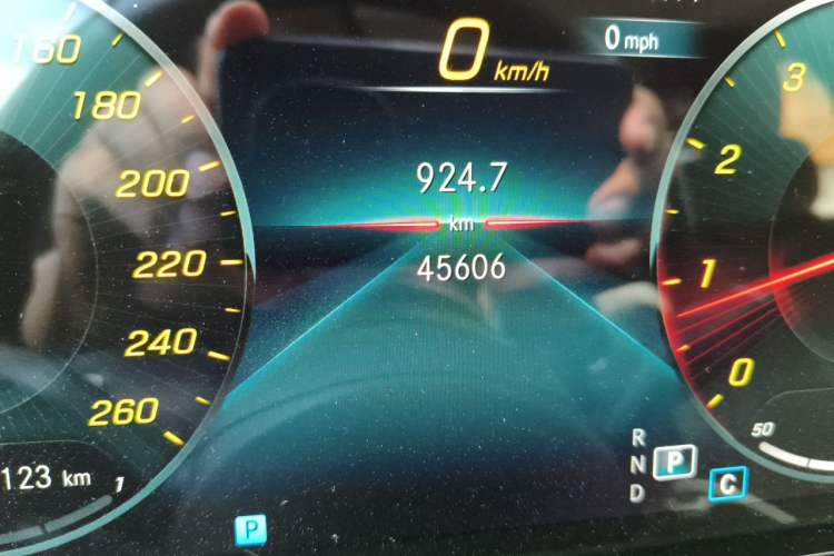 Used Mercedes-Benz E-Class 2021 Facelift E 300 L Stylish Edition Odometer Close Up