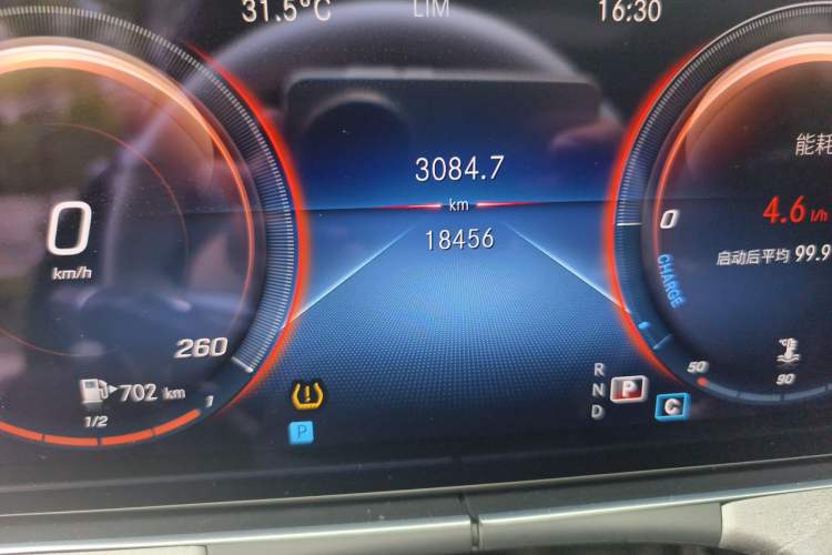 Used Mercedes-Benz E-Class 2021 Restyled E 300 L Sporty and Stylish Edition Odometer Close Up