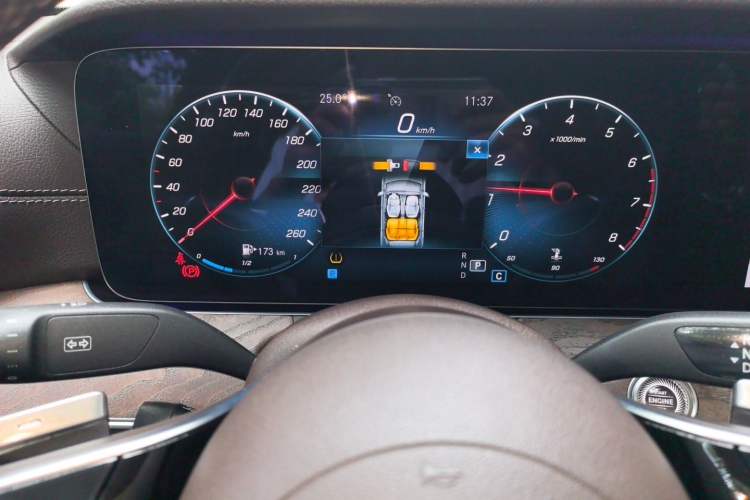 Used Mercedes-Benz E-Class 2021 E 300 L Premium Edition Odometer Close Up