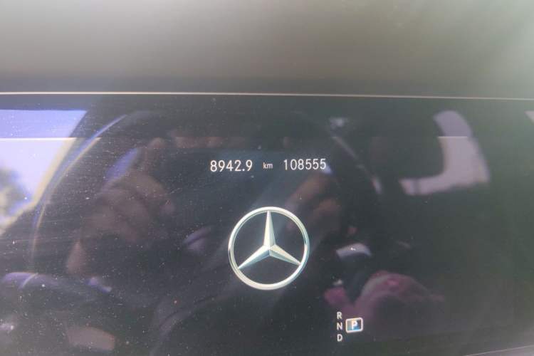 Used Mercedes-Benz E-Class 2021 E 300 L Stylish Model Odometer Close Up